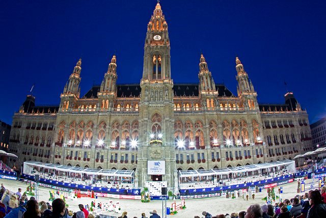 Rathaus iluminado