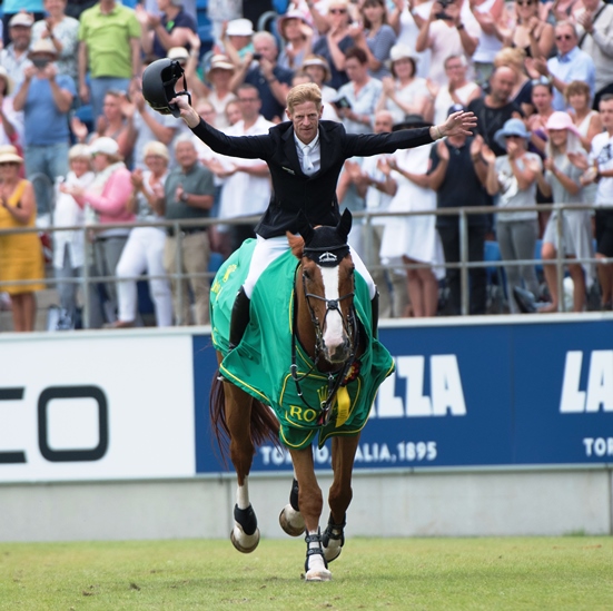 Marcus Ehning premiación